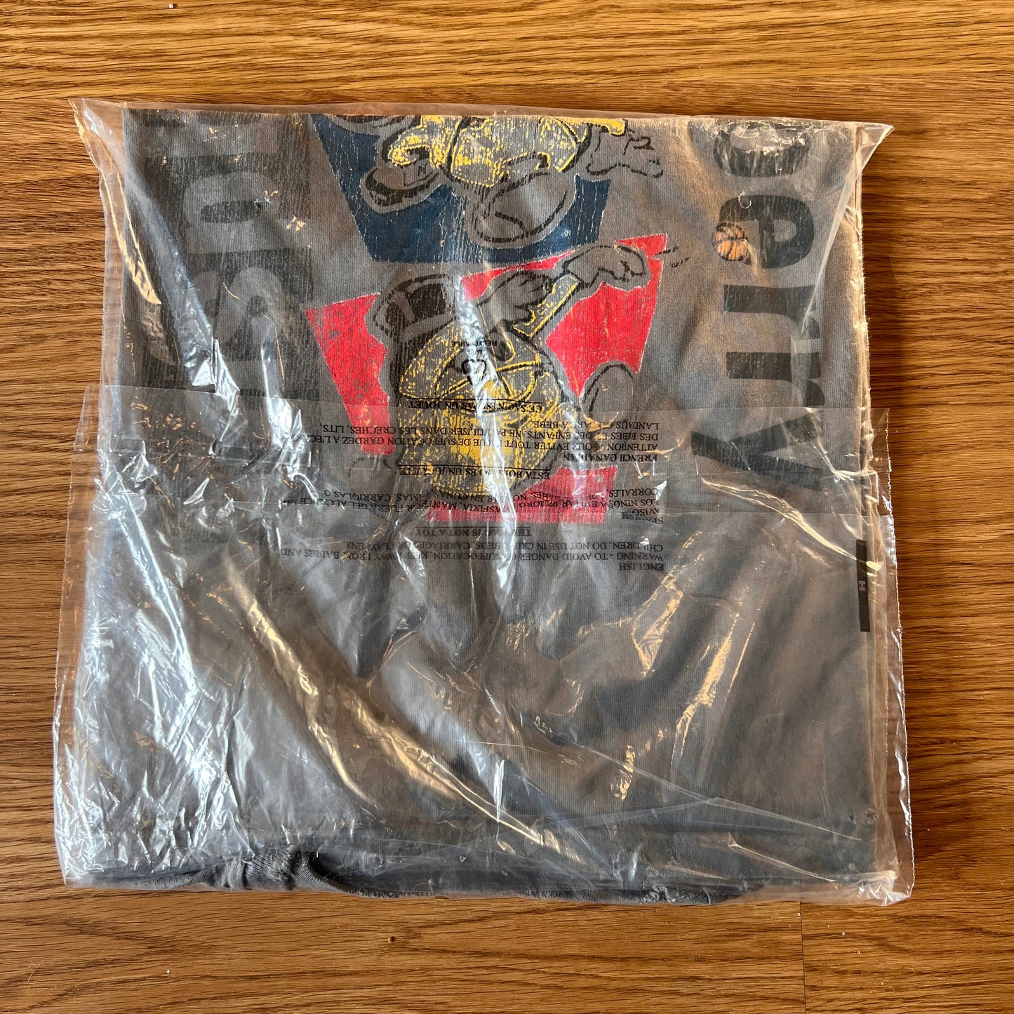 GV Gallery Macker tee