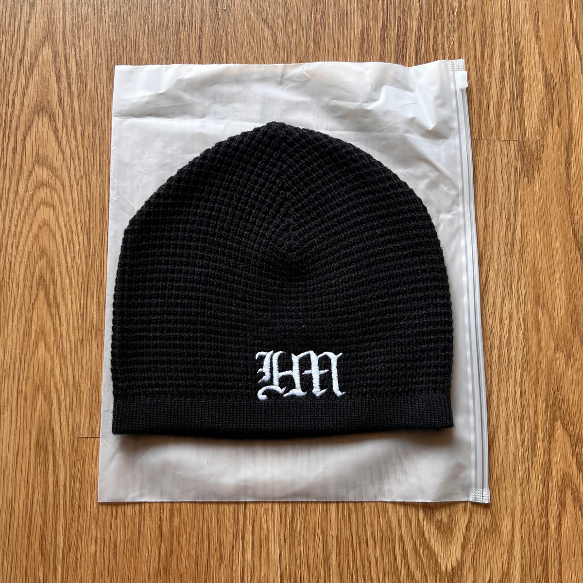 HMDD old english beanie