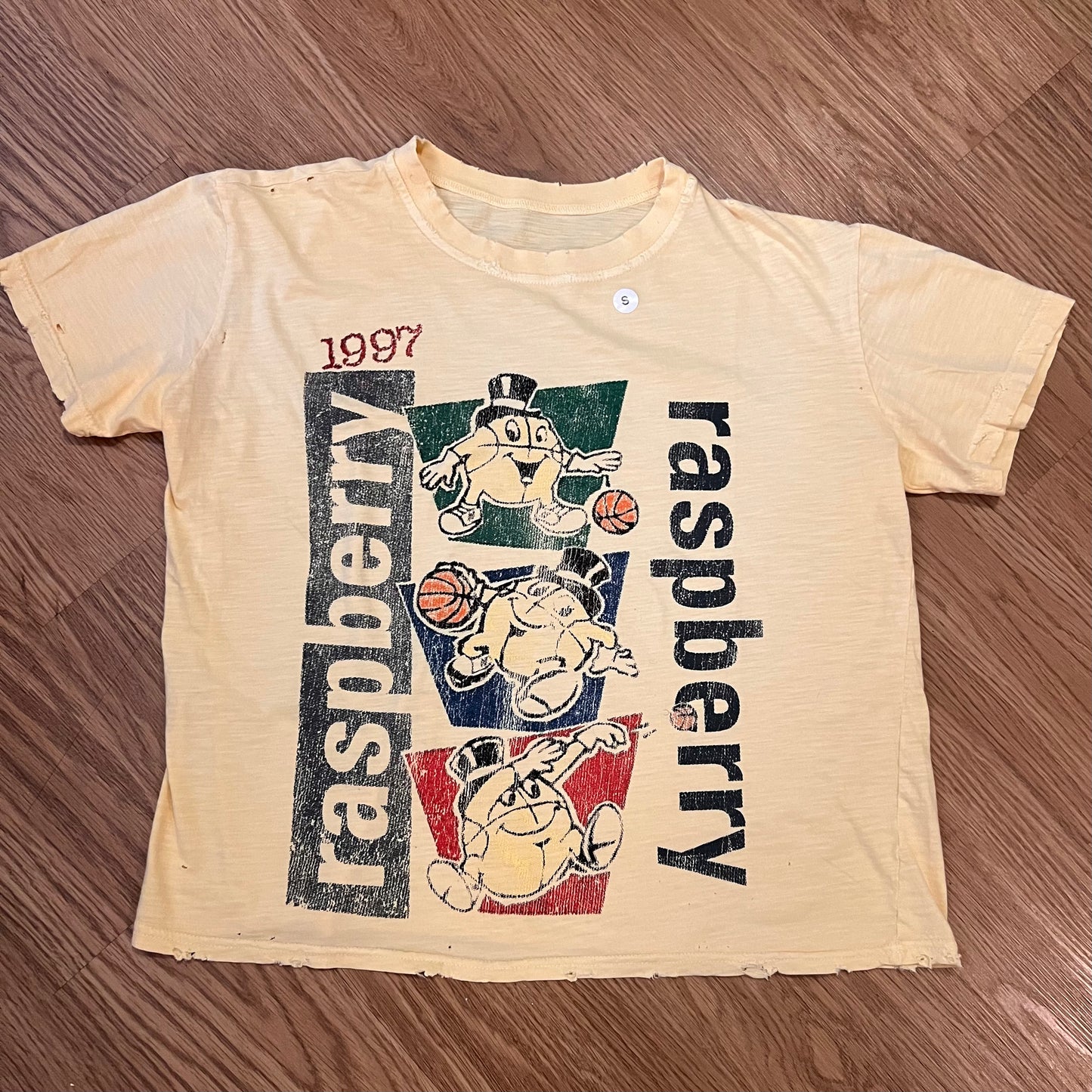 GV Gallery Macker tee