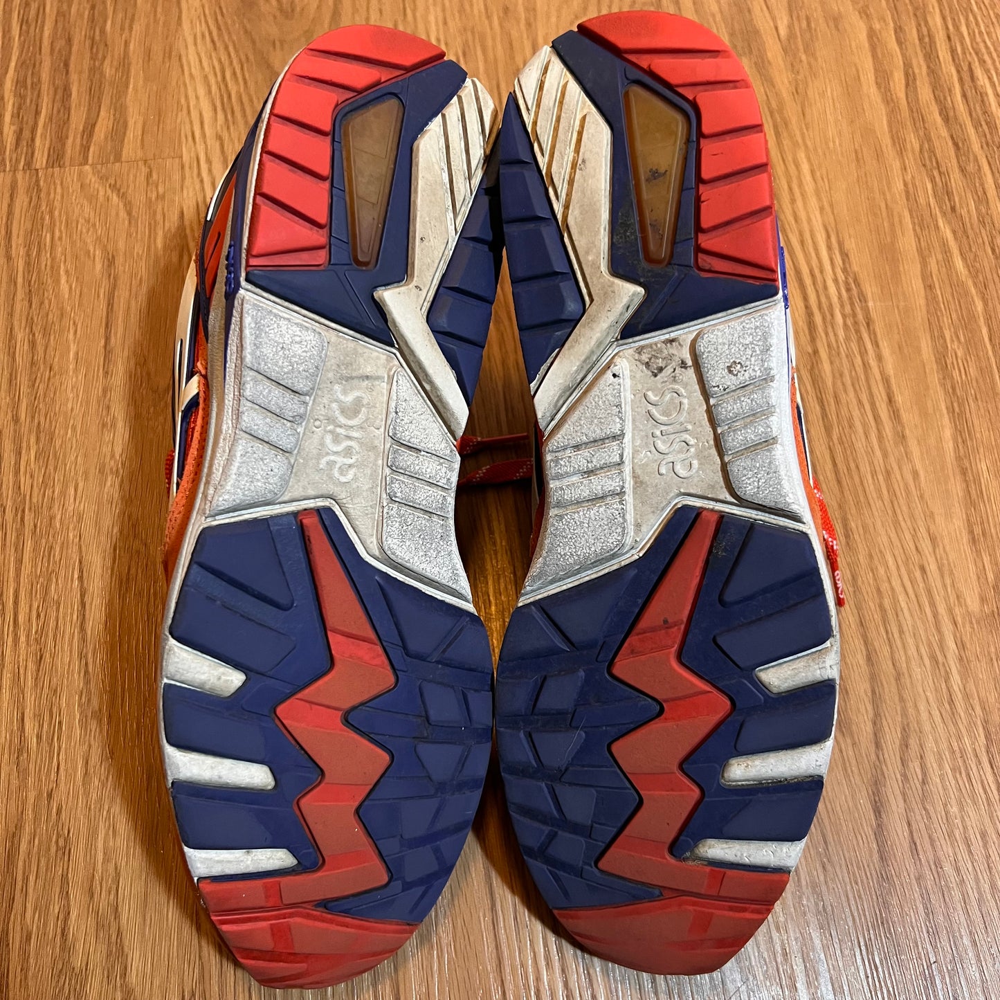 Asics Gel kayano shoes