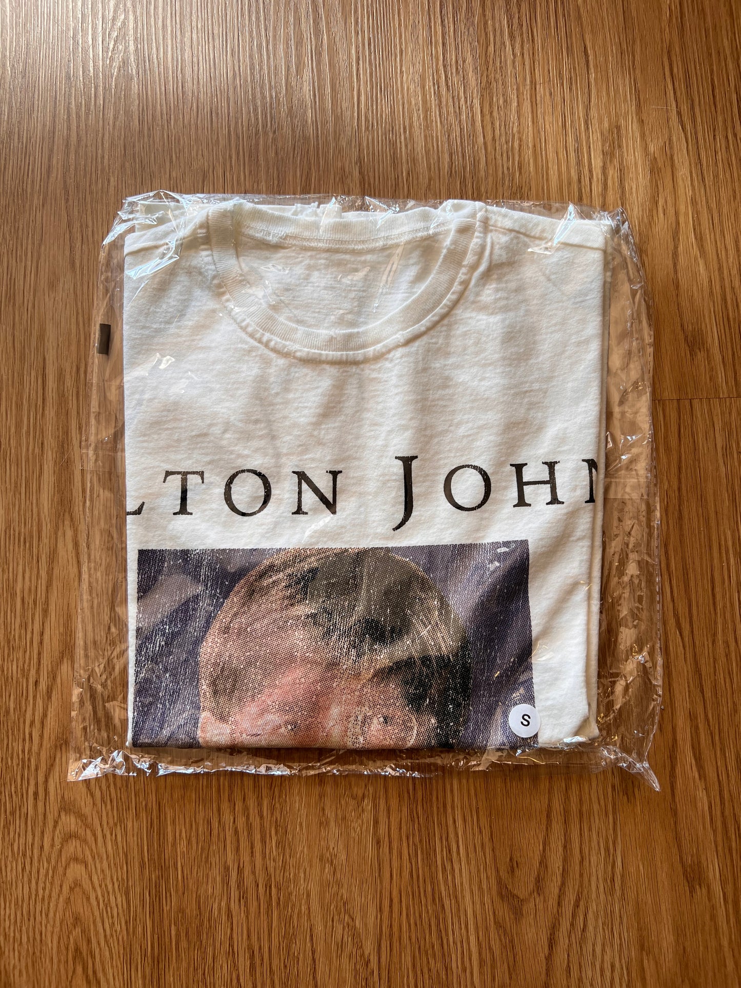 GV Gallery Elton John tee shirt